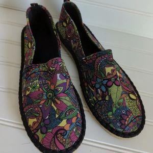 Sakroots Ella Espadrille Bright Multi-Color Floral Flats Slip On Shoe Size 9
